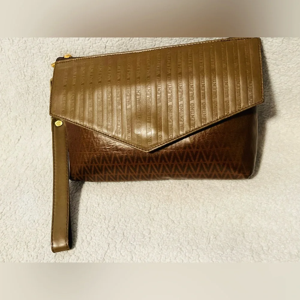 Mario Valentino Monogram Clutch/Wristlet - Picture 12 of 12